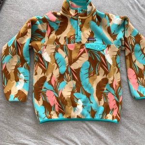 Patagonia pull over colourful pile fleece pull over